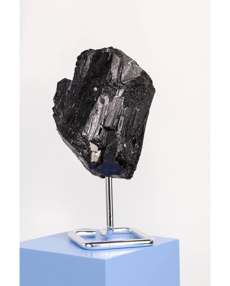 Pedra Turmalina Negra Bruta com Base Metal 751 gramas