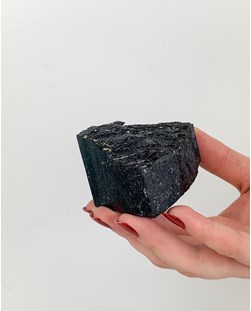 Pedra Turmalina Negra Forma Trigonal Bruta 330 a 420 gramas