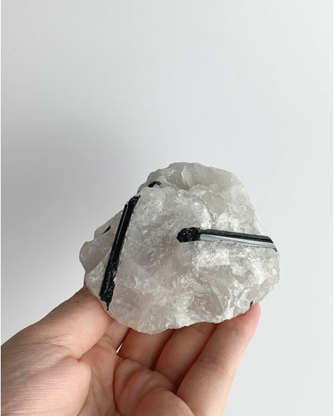 Pedra Turmalina Negra no Quartzo (Forma Canudos) 0,385 Kg