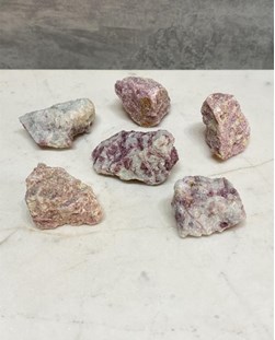 Pedra Turmalina Rubelita bruta 25 a 59 gramas