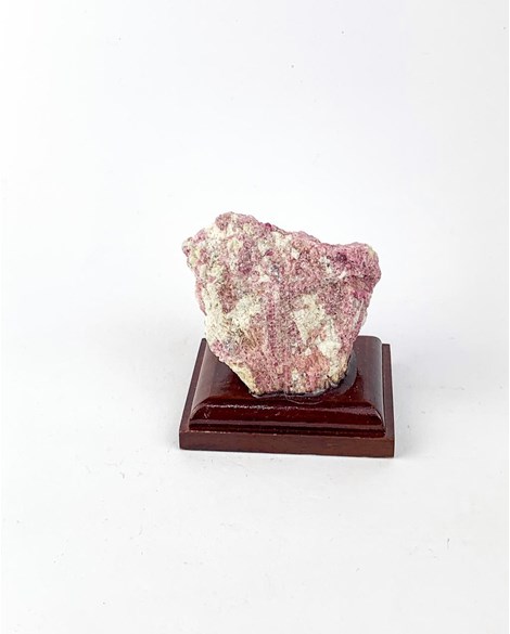 Pedra Turmalina Rubelita Bruta na Matriz Base de Madeira 80 a 150 gramas