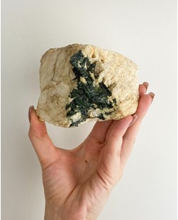 Pedra Turmalina Verde Bruta (Verdelita) com Albita