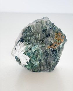Pedra Turmalina Verde no Quartzo 190 gramas