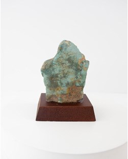 Pedra Turquesa Natural bruta na Base de Madeira Marrom 92 gramas