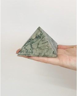 Pirâmide Dolomita Verde  346 gramas aprox.
