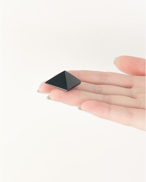Pirâmide Obsidiana Preta 7 a 15 gramas aprox.