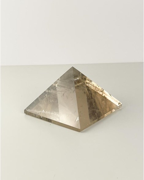 Pirâmide Quartzo Fumê 705 gramas aprox.