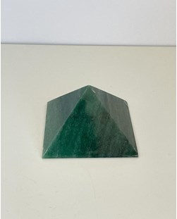 Pirâmide Quartzo Verde 302 gramas aprox.