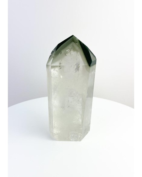 Ponta Polida Cristal Quartzo com Clorita Fantasma 398 gramas