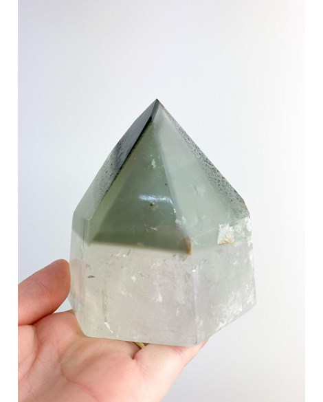 Ponta Polida Cristal Quartzo com Clorita Fantasma 835 gramas