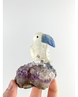 Tucano de Quartzo Cristal com Quartzo Azul na Base Drusa de Ametista